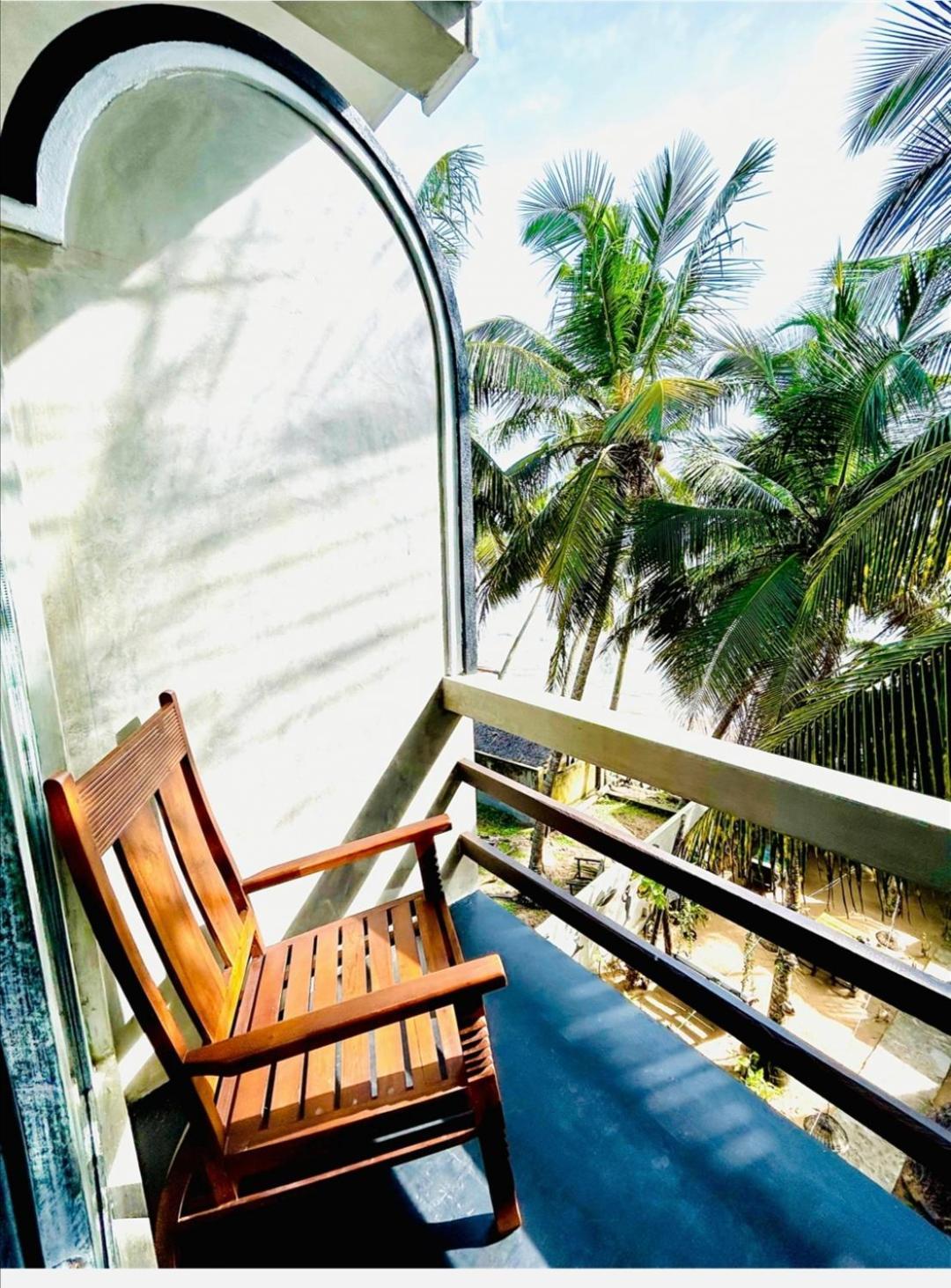 Oynise Beach Cabin Galle Exterior photo